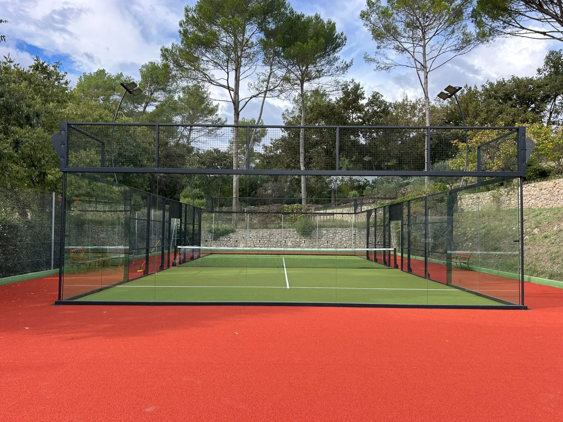 Campo Premier vista frontale
